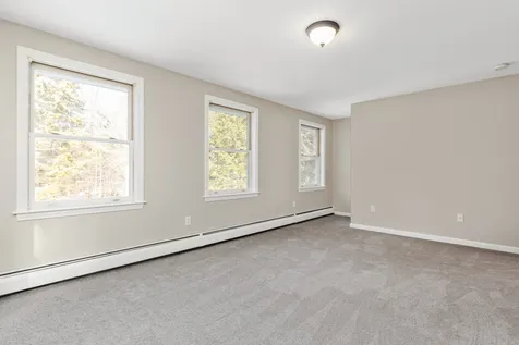 19 Spruce Lane Dover NH 03820