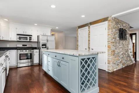 19 Spruce Lane Dover NH 03820
