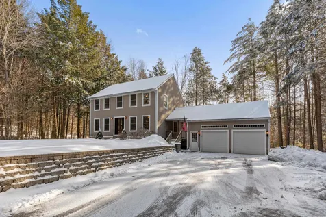 19 Spruce Lane Dover NH 03820