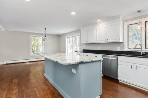19 Spruce Lane Dover NH 03820