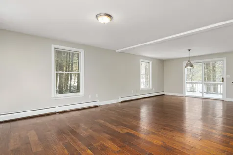 19 Spruce Lane Dover NH 03820