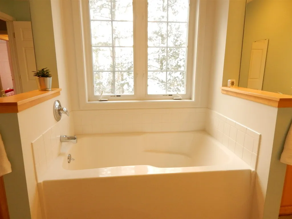 66 Laurel Drive Essex VT 05452