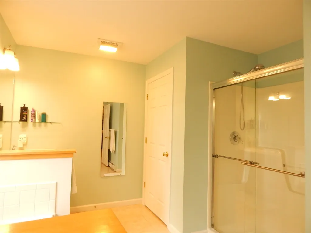 66 Laurel Drive Essex VT 05452