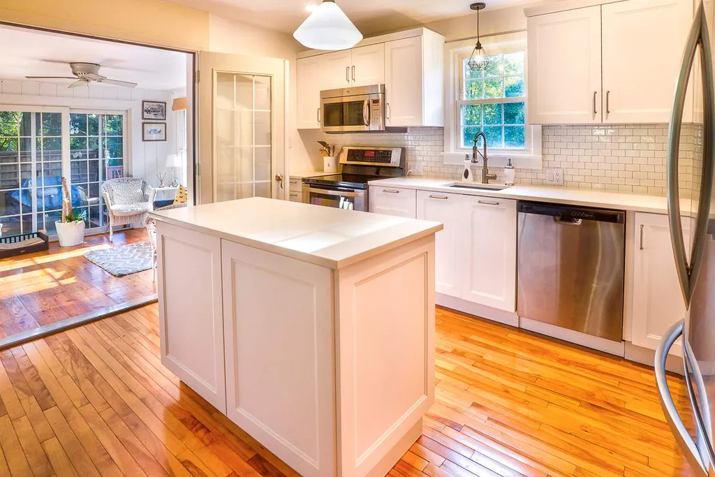 739 Cohas Avenue Manchester NH 03109