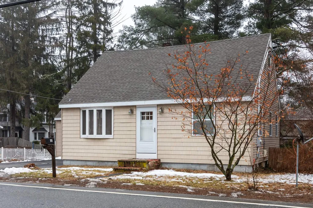 22 N Main Street Salem NH 03079