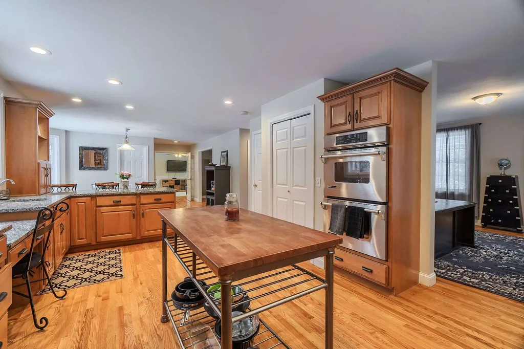 148 Odell Road Sandown NH 03873