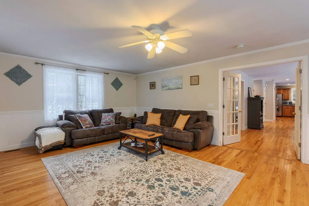 148 Odell Road Sandown NH 03873