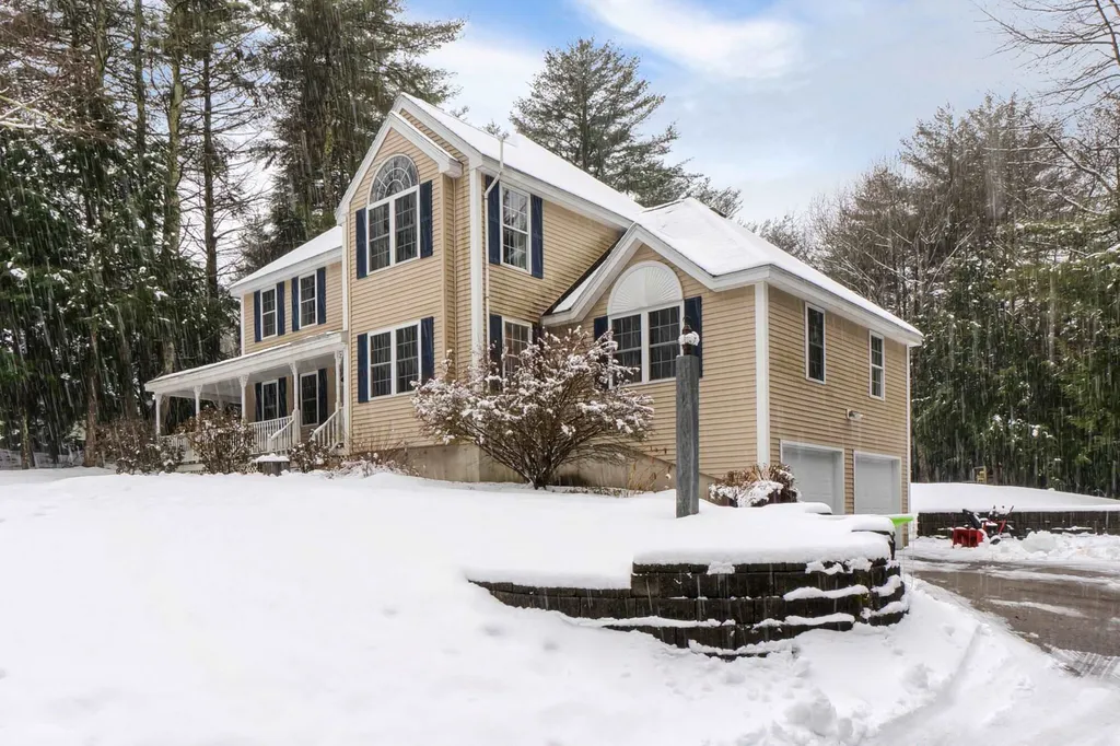 148 Odell Road Sandown NH 03873