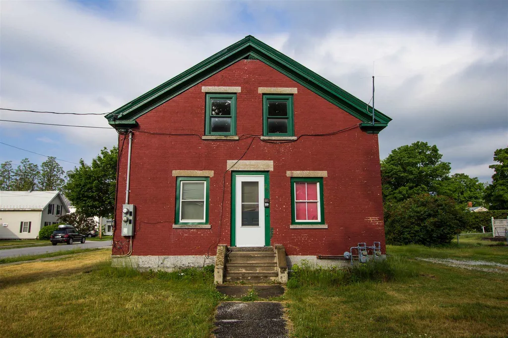 28 Greenwich Street Swanton VT 05488