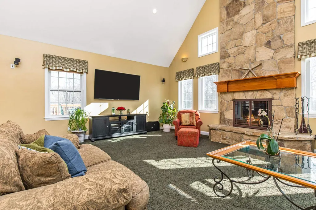 123 Perkins Road Madbury NH 03823