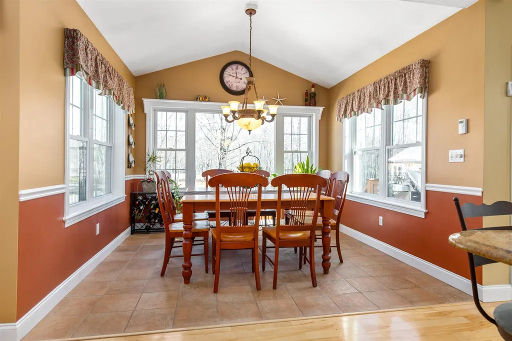 123 Perkins Road Madbury NH 03823