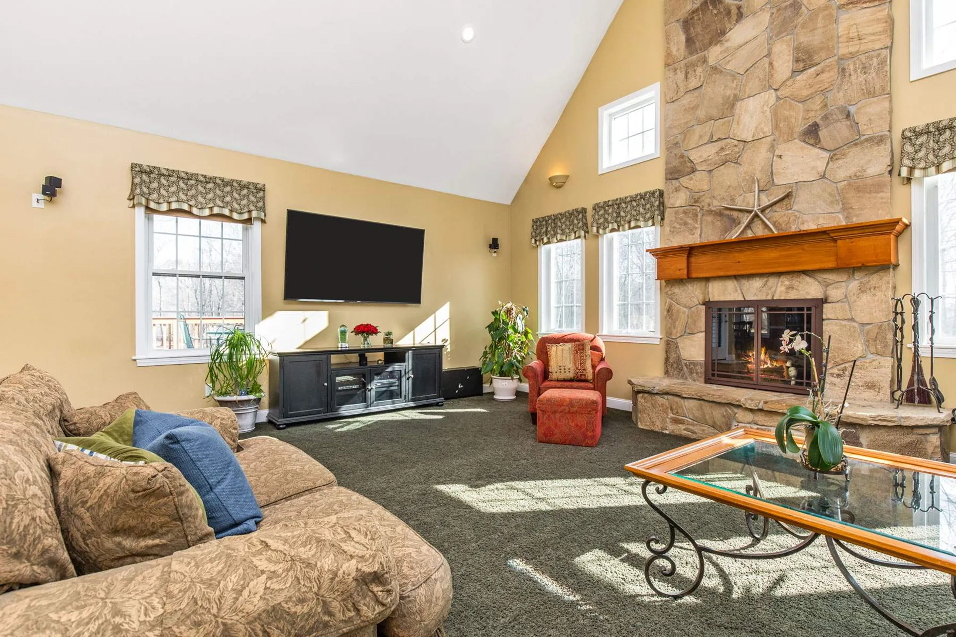 123 Perkins Road Madbury NH 03823