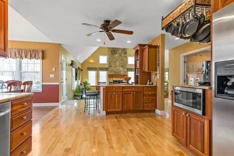 123 Perkins Road Madbury NH 03823