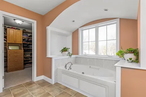 123 Perkins Road Madbury NH 03823