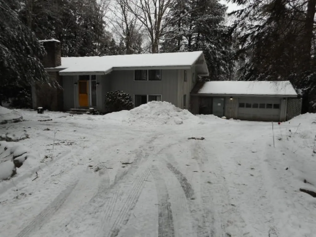 74 Carter Hill Road Concord NH 03303
