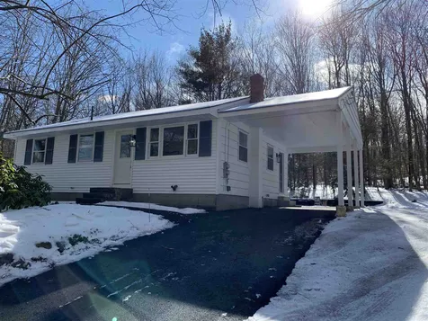 106 Merrill Road Goffstown NH 03045