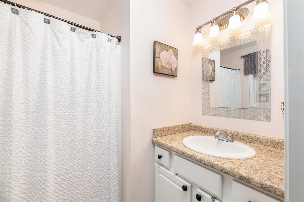 12 Ebony Drive Rochester NH 03867