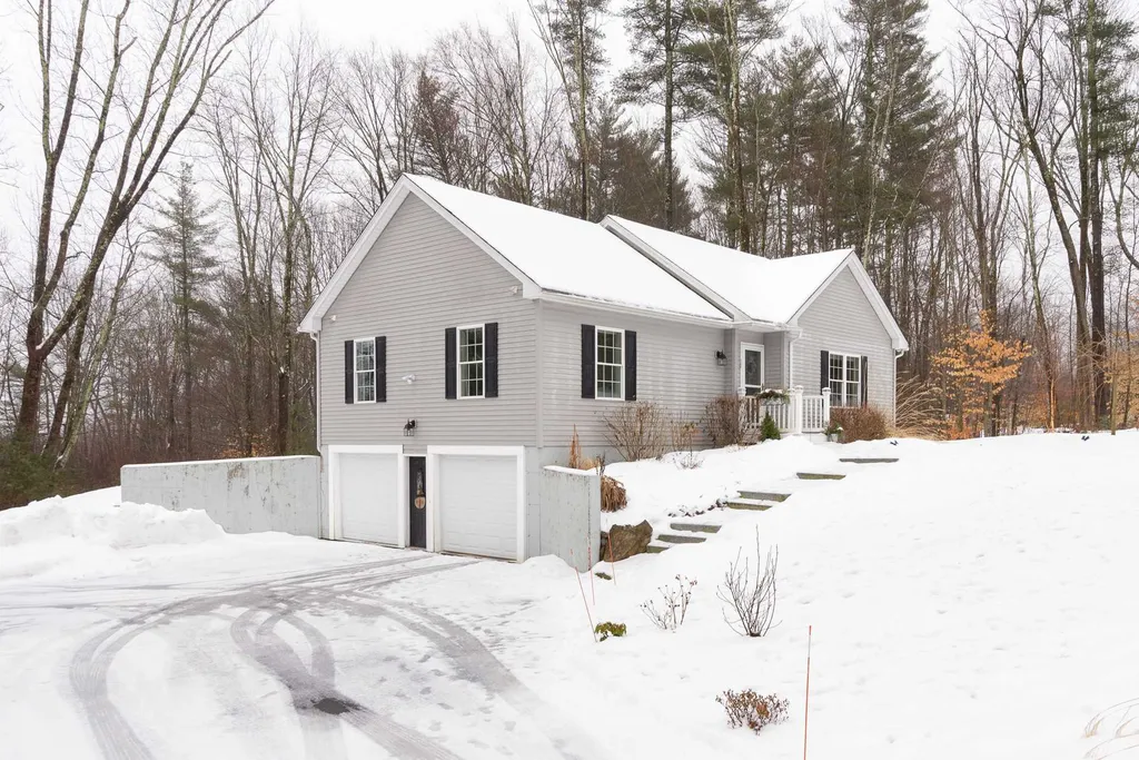 12 Ebony Drive Rochester NH 03867