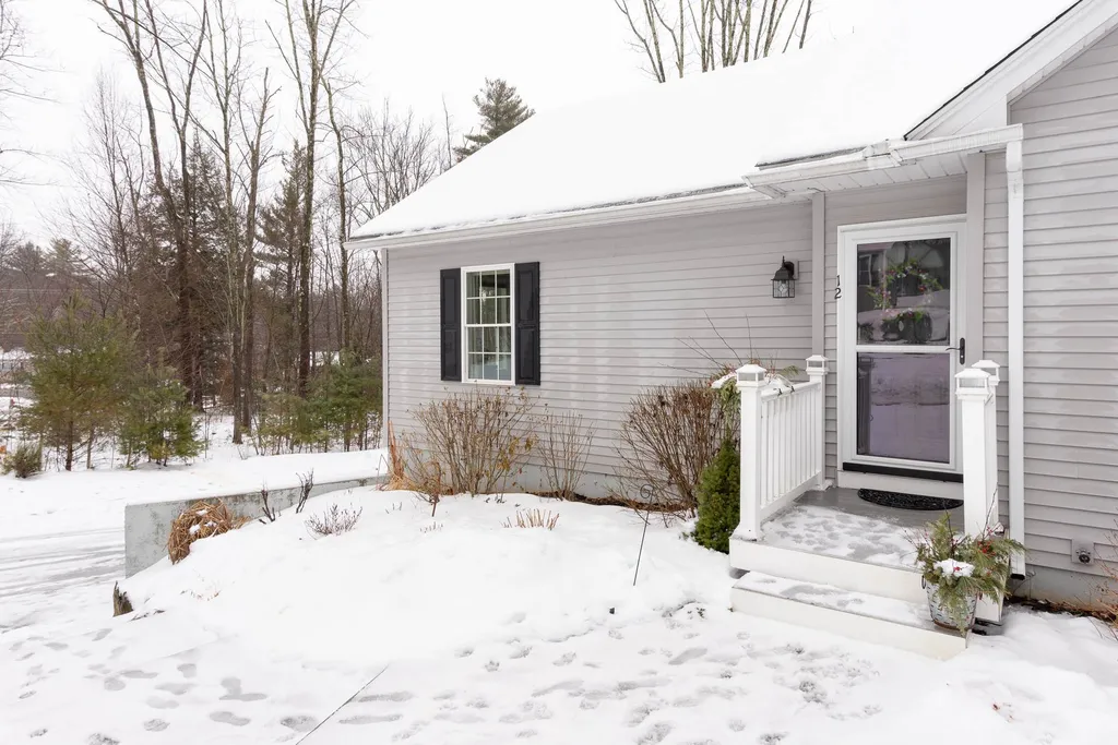 12 Ebony Drive Rochester NH 03867