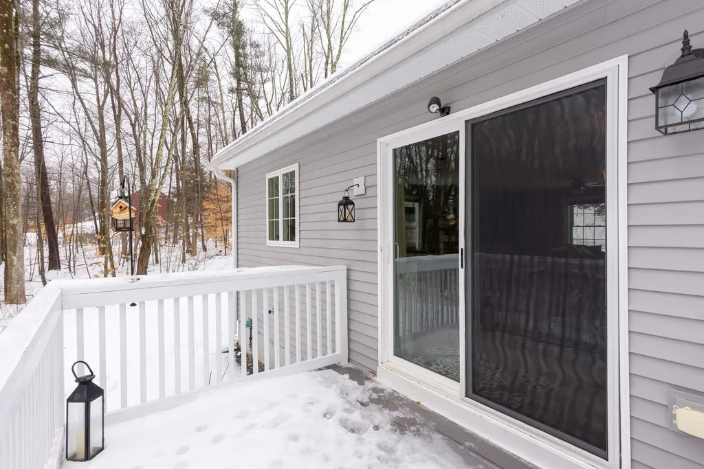 12 Ebony Drive Rochester NH 03867