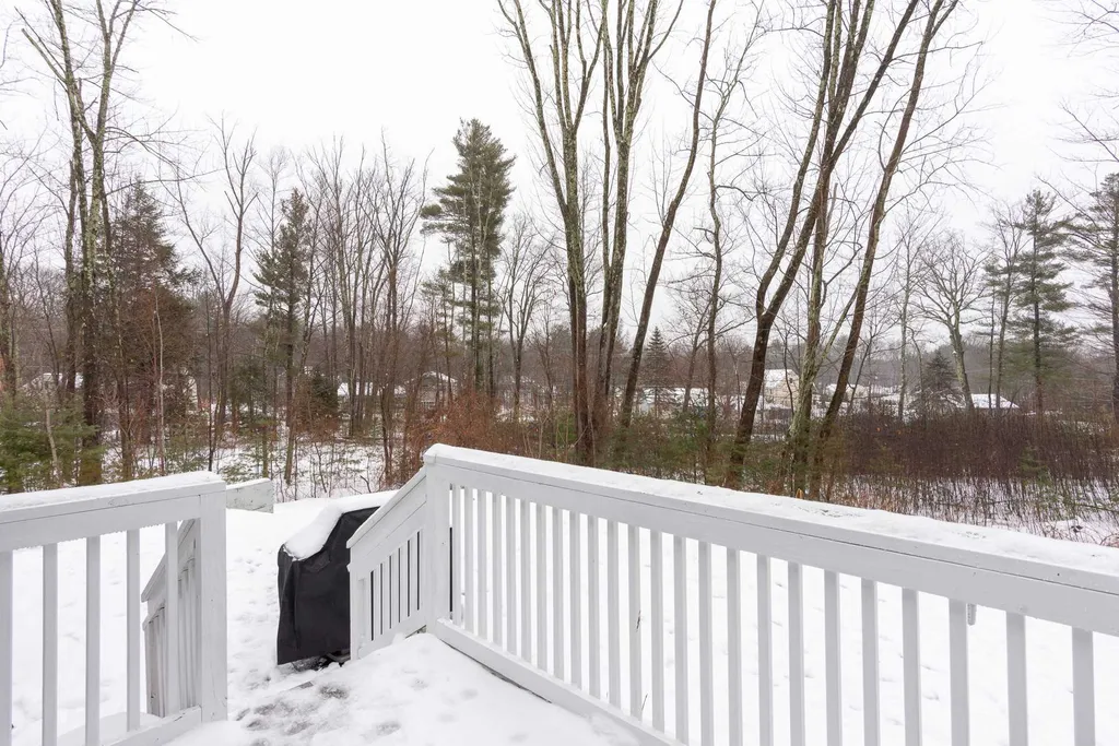 12 Ebony Drive Rochester NH 03867