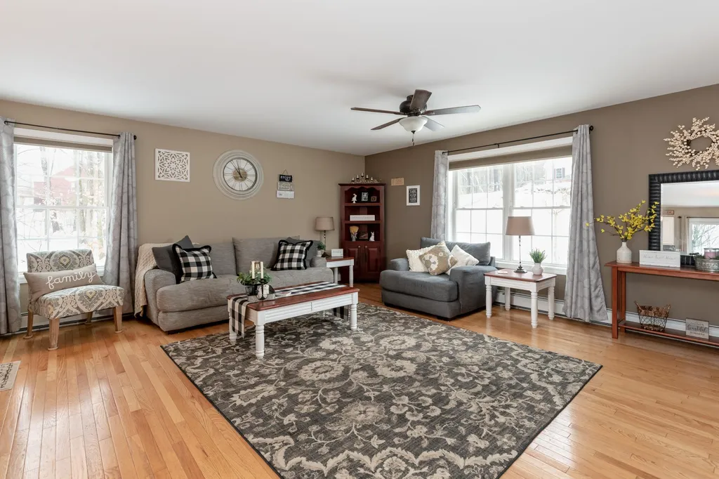 12 Ebony Drive Rochester NH 03867