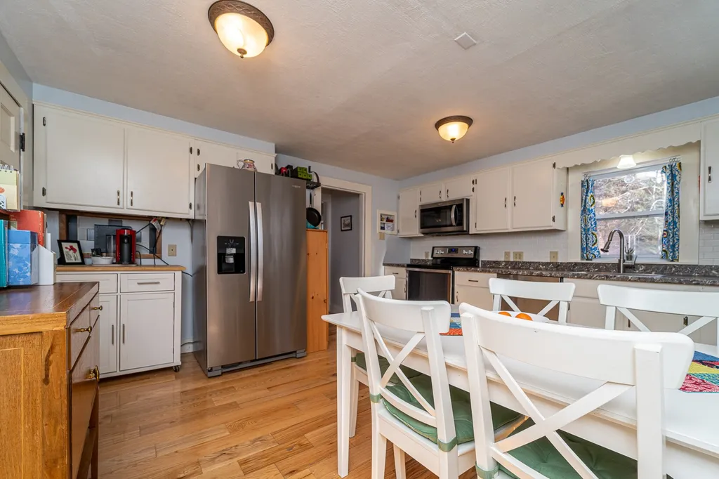 29 Cedar Street Newmarket NH 03857