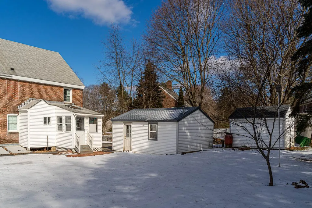 29 Cedar Street Newmarket NH 03857