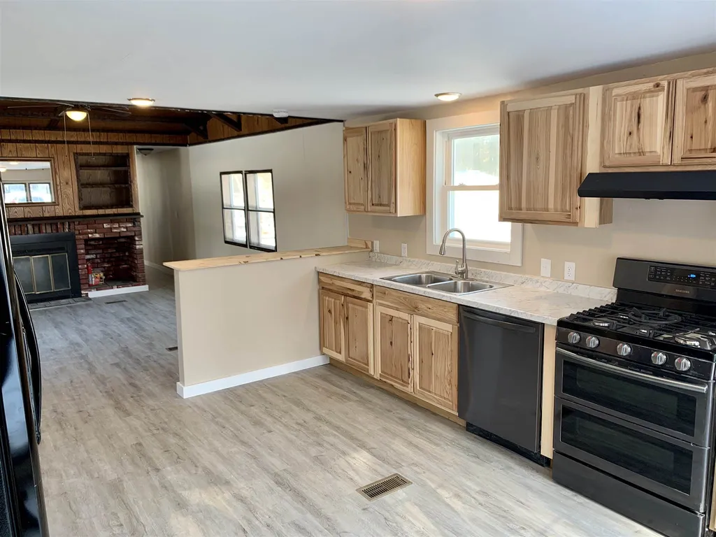 164 Estate Drive Barrington NH 03825