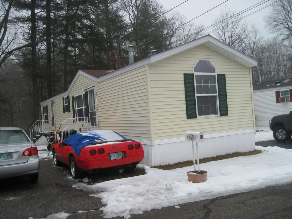 14 Horseshoe Drive Litchfield NH 03052