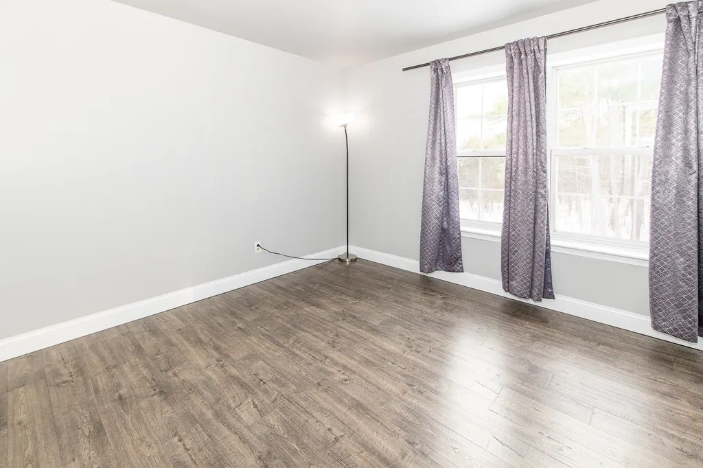 23 Abbey Road Williston VT 05495