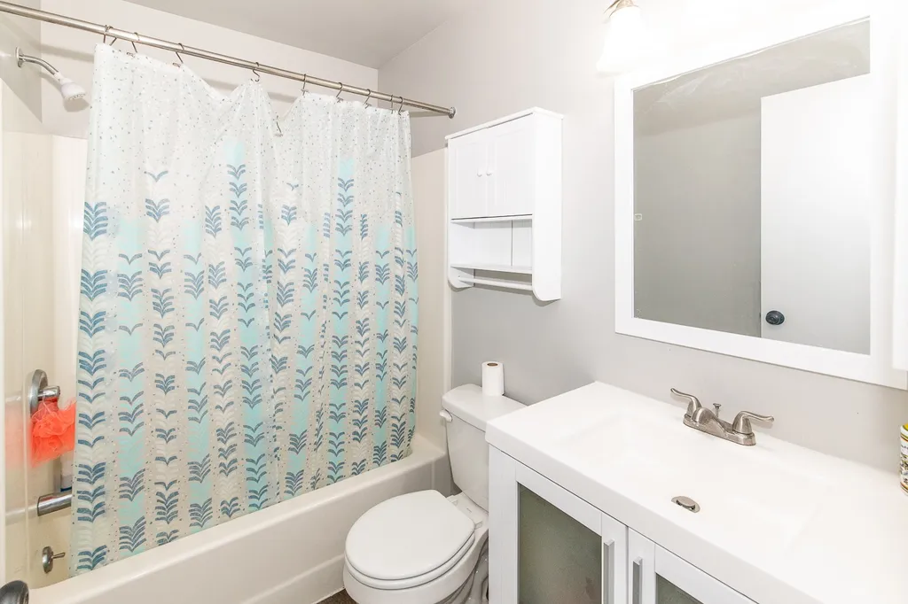 23 Abbey Road Williston VT 05495