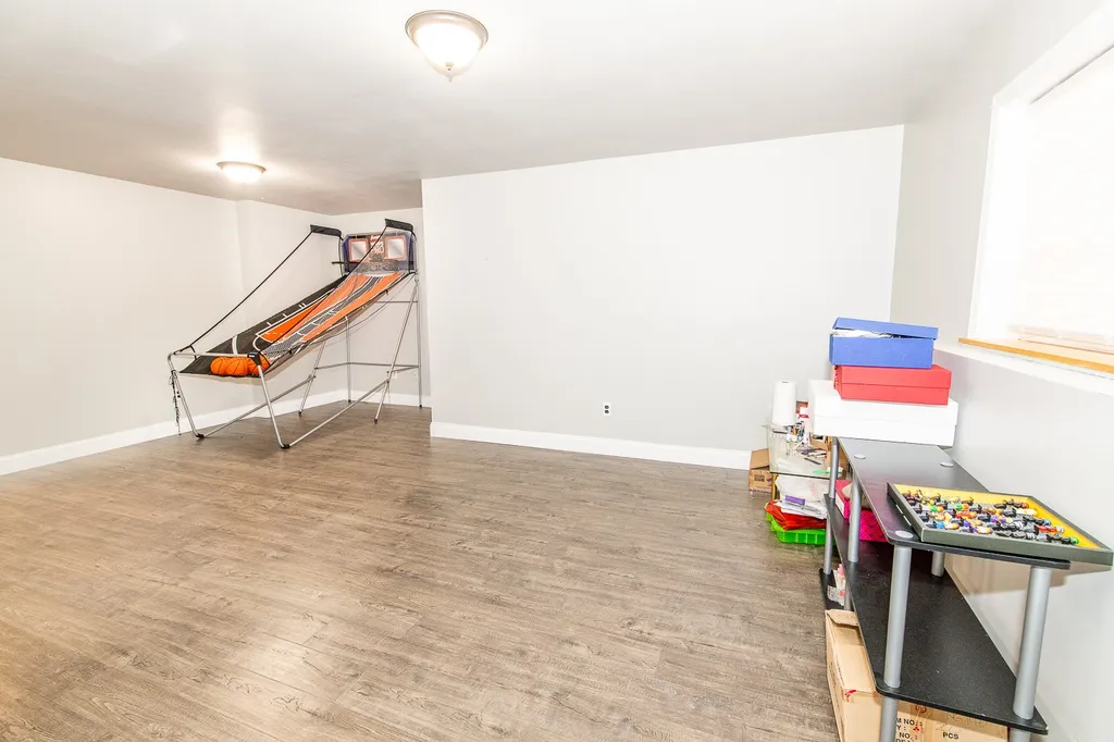 23 Abbey Road Williston VT 05495