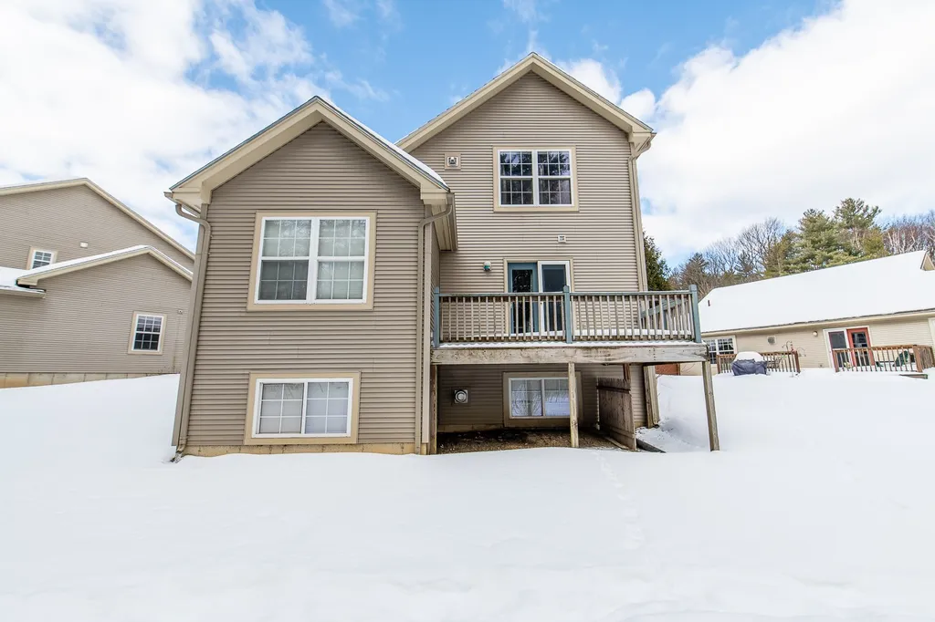 23 Abbey Road Williston VT 05495