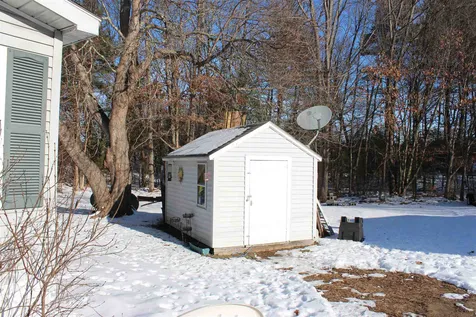 13 Brenda Street Nashua NH 03062