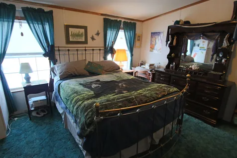 13 Brenda Street Nashua NH 03062