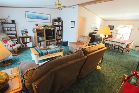 13 Brenda Street Nashua NH 03062