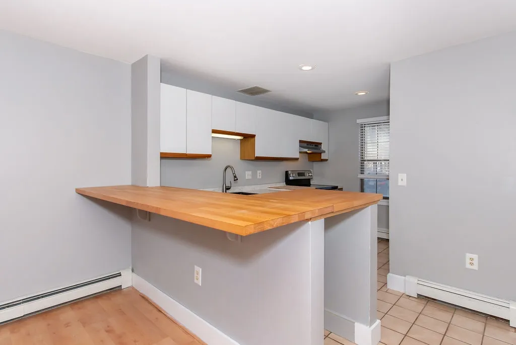 380 Ocean Road Portsmouth NH 03801