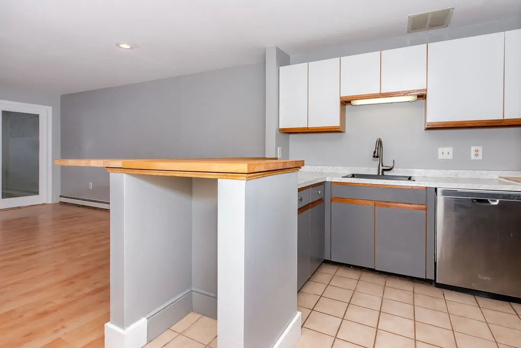 380 Ocean Road Portsmouth NH 03801