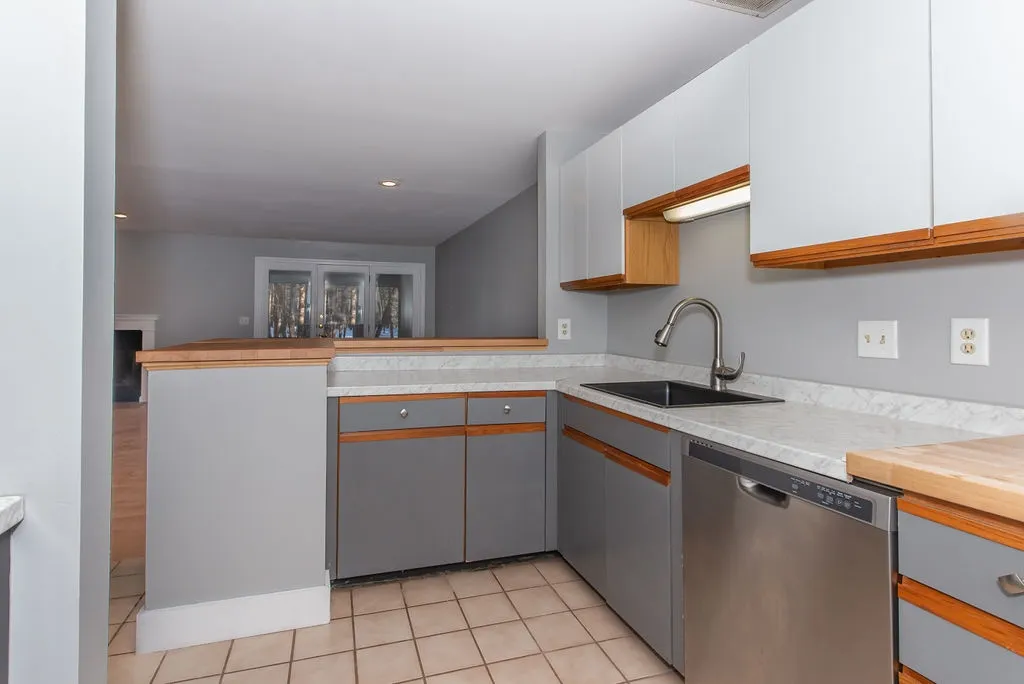 380 Ocean Road Portsmouth NH 03801