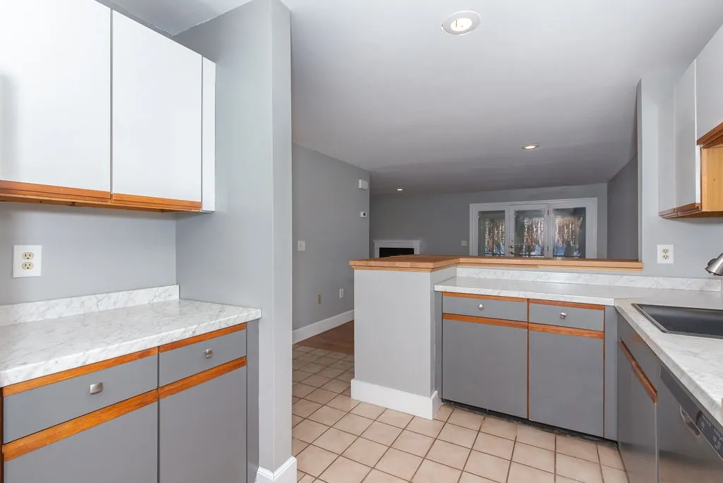 380 Ocean Road Portsmouth NH 03801