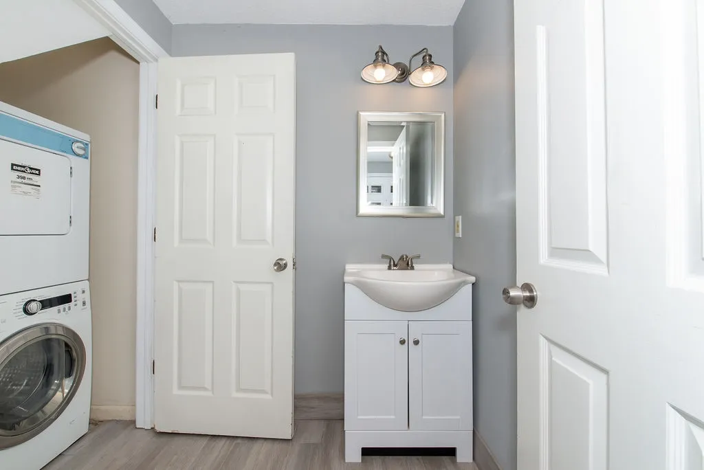 380 Ocean Road Portsmouth NH 03801