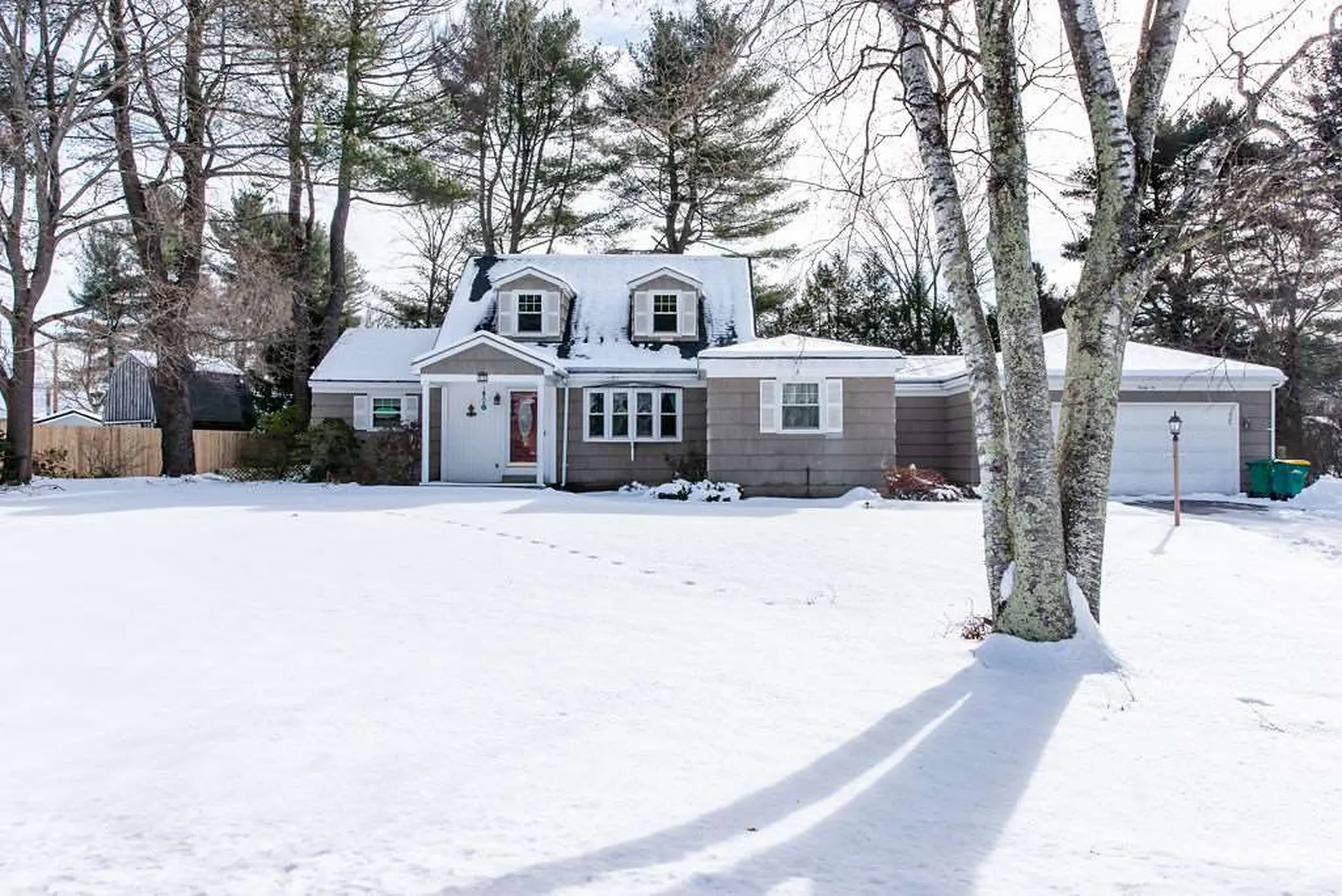 26 Lois Street Rochester NH 03867