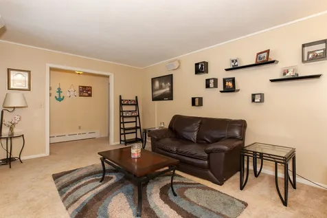 26 Lois Street Rochester NH 03867