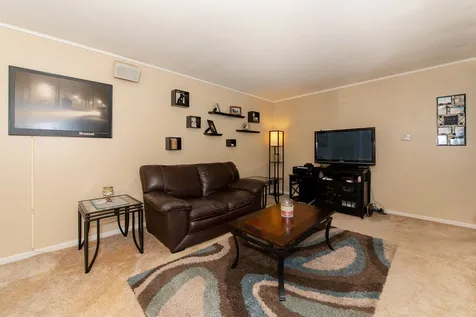26 Lois Street Rochester NH 03867