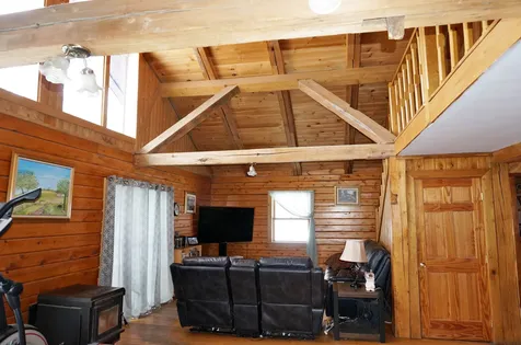 339 Pinnacle Road Newark VT 05871