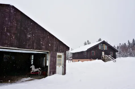 339 Pinnacle Road Newark VT 05871