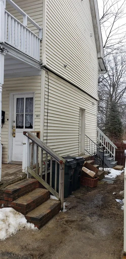 473 Bartlett Street Manchester NH 03102