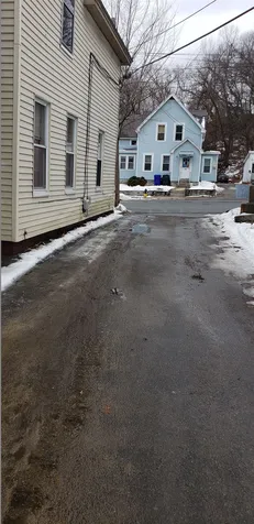 473 Bartlett Street Manchester NH 03102