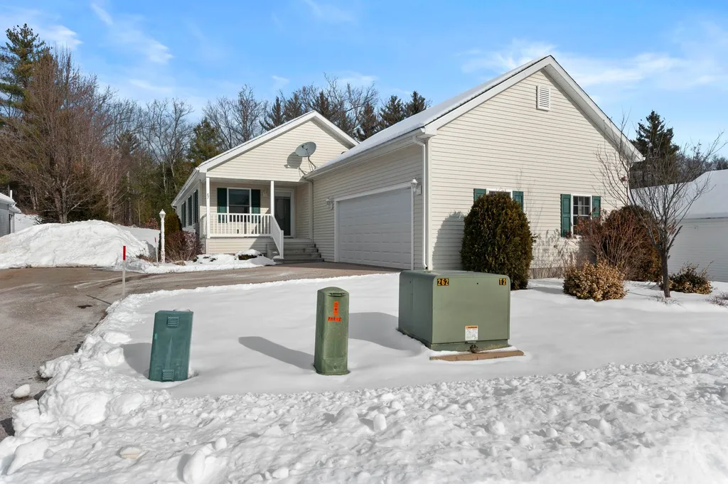 87 Pheasant Hill Road Hooksett NH 03106